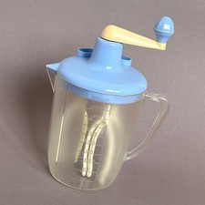 Vintage Rührfix Hellblau Handquirl manueller Mixer Messbecher 50er/60er Jahre