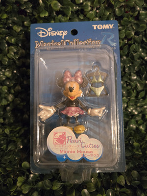 Sealed Disney Tomy Magical Collection Minnie Mouse Figure Pearl Cuties