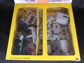 LEGO Castle: Black Falcon's Fortress 6074 (1986) With Box & Manuel, incomplete.