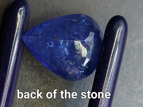 RARE Tanzanite gemstone with rainbow inclusions - natural Tanzanite 12.6 CTS - Picture 7 of 11