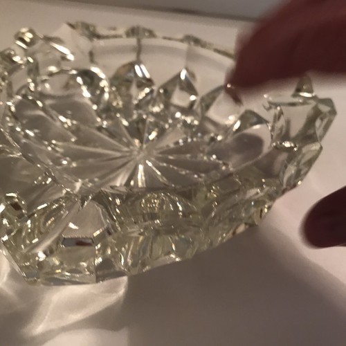 Italian Clear Crystal Glass Ashtray Arrowhead Triangle Blown Glass Signed Italy - Picture 4 of 12