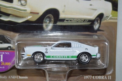 Johnny Lightning Mustang Classics 1977 Ford Mustang Cobra II 1:64