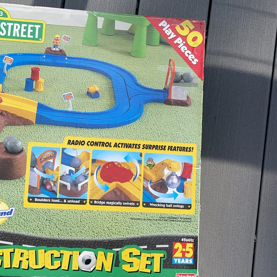 JUEGO DE CONSTRUCCIÓN RADIO CONTROL CALLE SÉSAMO FISHER PRICE DE COLECCIÓN 2000 Nuevo Foto 4 de 4