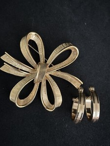 Monet Gold Tone Brushed Bow Pin Brooch And Clip On Earrings - Not A Matched Set