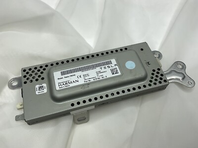 Tesla Model 3 FM/ HD Radio Receiver Control Module 1079749-00-D