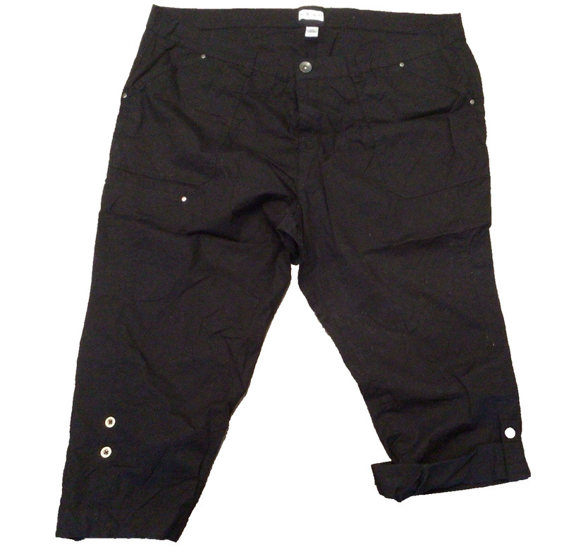 Dash womens Size 18W Black Capri Pants With Adjustable Hem