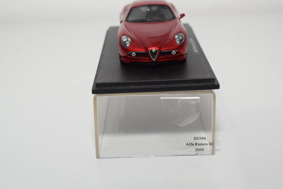 B96 1:43 SPARK S0396 ALFA ROMEO 8C 8 C 2004 MET. ROSSO NMIB - Immagine 4 di 4
