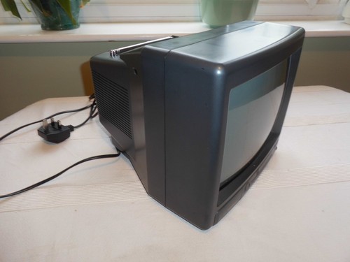 Vintage Goodmans 10" Portable Colour TV Boxed / Working / Analogue / Gaming - Picture 5 of 21