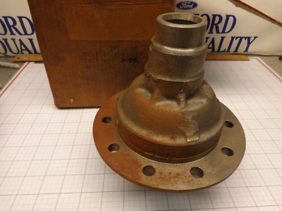 FORD OEM NOS D2AZ-4204-A Differential Case Carrier Some 9'' 28 Spline Open 