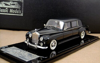 1/43 Rolls Royce Phantom V Limousine by Park Ward 1962 Chassis