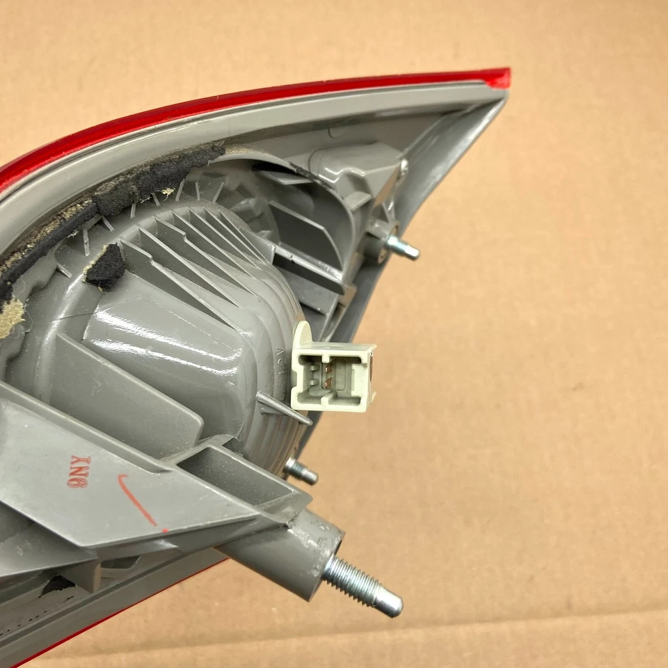 OEM 09-15 Nissan Rogue Select Left Side Halogen Inner Tail Light Stop Brake Lamp - Image 4 of 4
