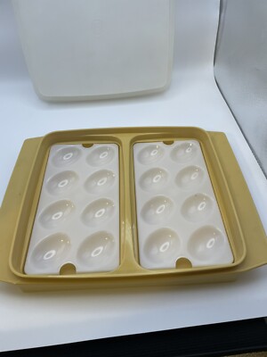VTG Harvest Gold Tupperware Deviled Egg Keeper Container Carrier With Lid