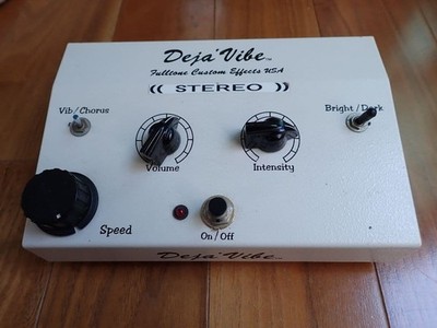 Deja Vibe Fulltone Univibe Gitarren Effektpedal Stereo Vintage 1997 gebraucht