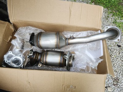 LABLT Both Front & Rear Catalytic Converters For 2010-2011 Honda CR-V/CRV 2.4L