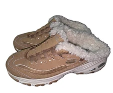 Skechers D'Lites Women's Tan Faux Fur Lined Slip-On Mule Clogs
