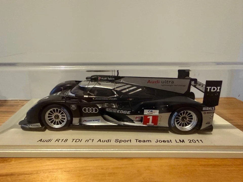 1/43 Spark Audi R18 No.1 2011 Le Mans 24H Race Model Car Collectible - Imagen 2 de 4