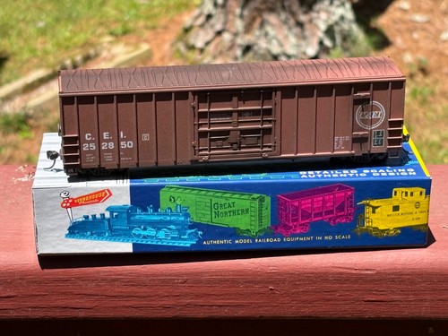 Coche de carga Roundhouse C&EI 50' desgastado #252850 | Condition: Used