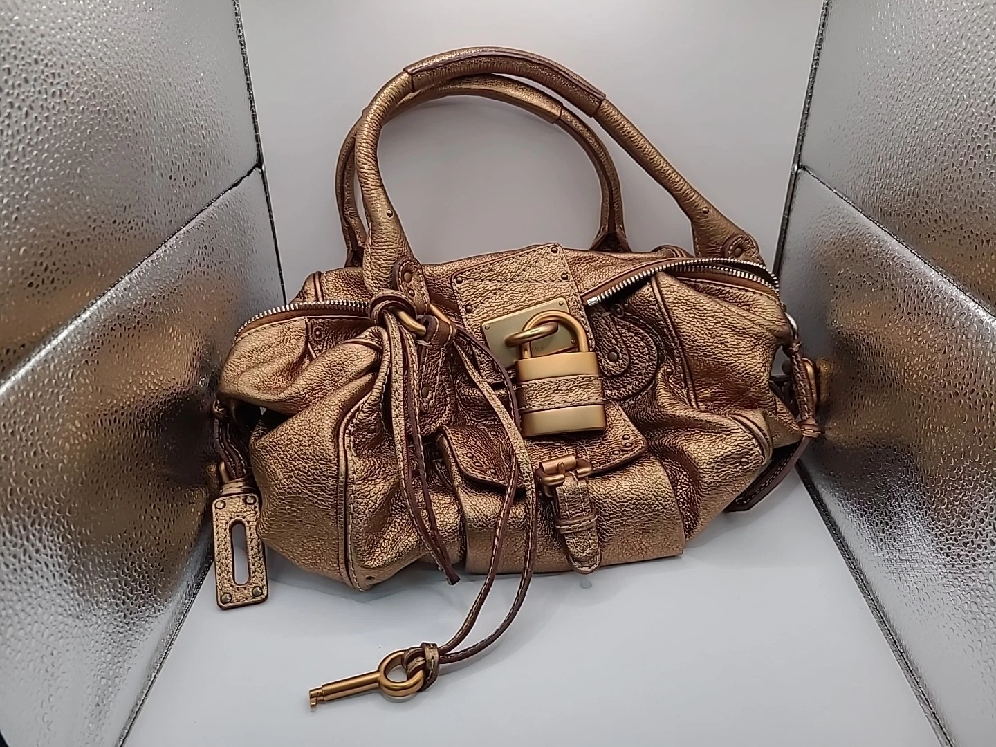 Chloe — Chloé Paddington Shoulder Bag Metallic Gold Leather Padlock Bag