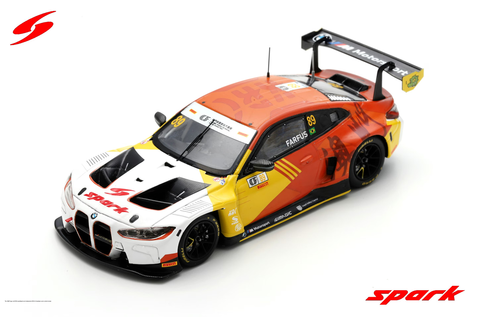BMW M4 GT3 Spark 1/18 Macau 2024, voiture de sport miniature Team KRC 18SA035