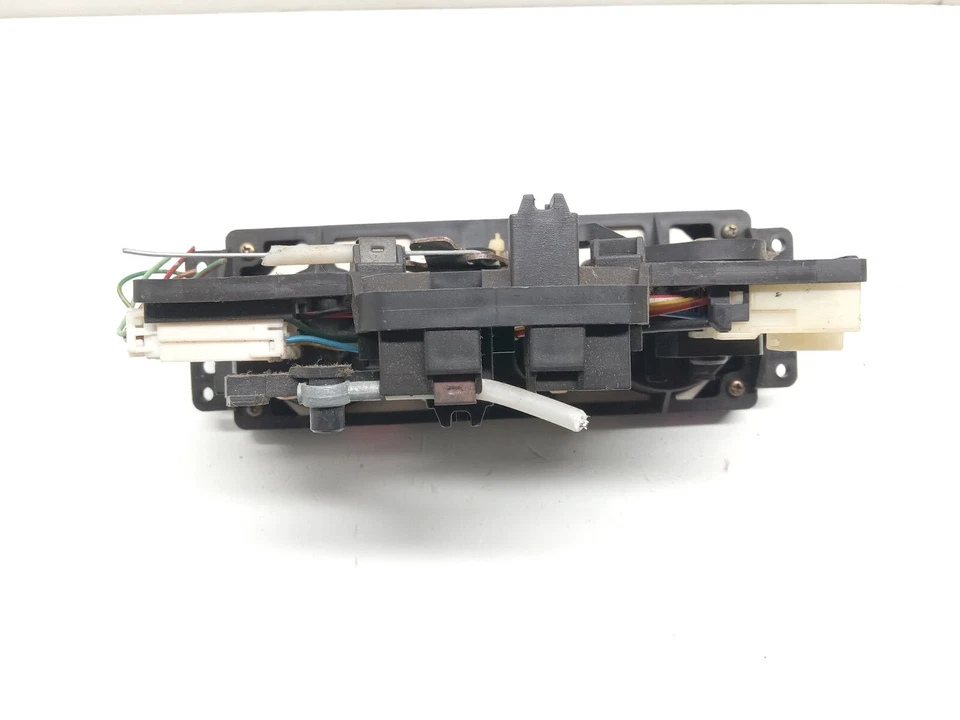 MÓDULO DE CONTROL DE TEMPERATURA ISUZU TROOPER 1992-1994 OEM, 655-50604A Foto 3 de 4