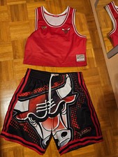 Mitchell & Ness NBA Shorts FRAU kurz Oberteil – Chicago Bulls  Größe M BADEN