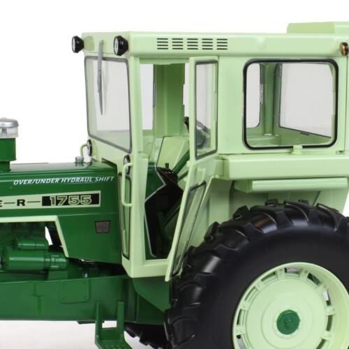 1/16 High Detail Oliver 1755 2WD Diesel Tractor With Cab by Spec Cast SCT777 - Picture 5 of 7