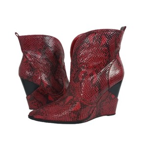 hilrie wedge booties