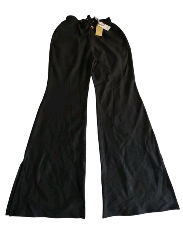 Pantalones Sol Beauty And Care talla regular negros pierna ancha abertura