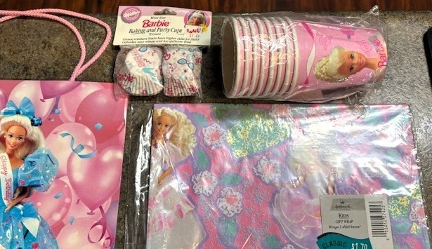 Vintage Barbie Party Supply Decorations Lot New In Original Package - Image 2 of 4
