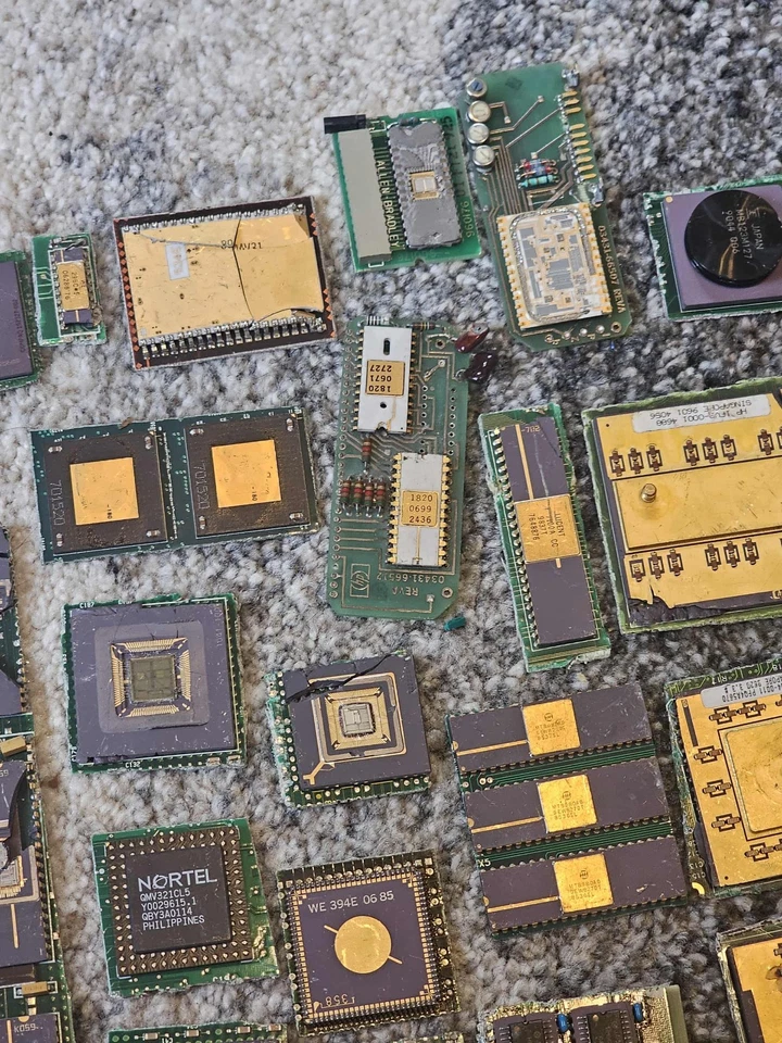 1.7LB Misc Scrap High Grade Ceramic IC CPU Gold Recovery Alpha HP WE HYBRID + - Image 4 of 4