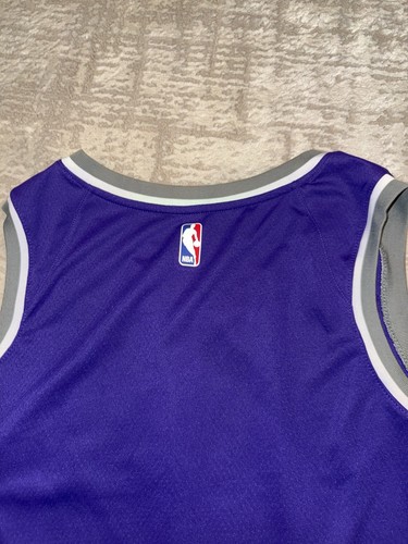 Maglia Sacramento Kings Nike Swingman autentica taglia XL 52 nuova senza etichette viola - Foto 6 di 6