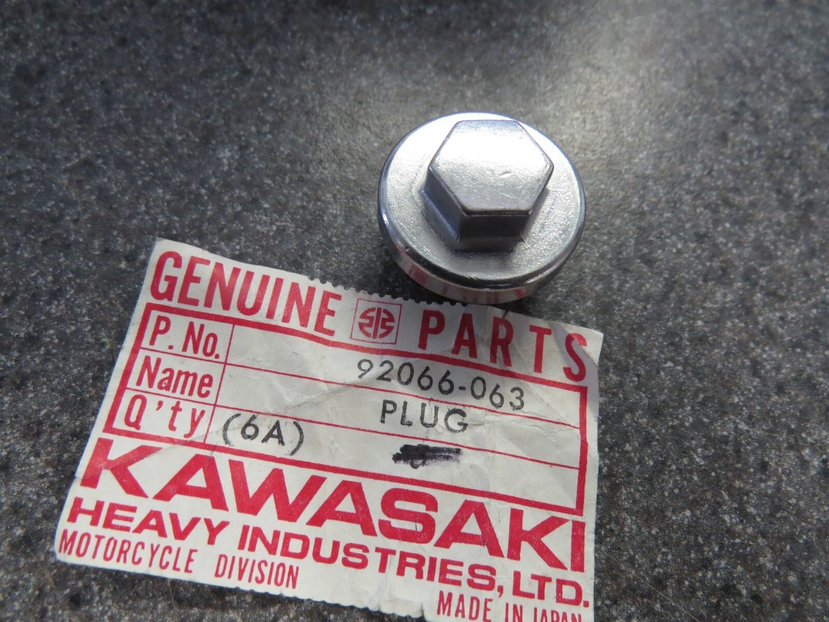 NOS Kawasaki Plug 1974-1976 KZ400 Standard Special 92066-063 | eBay