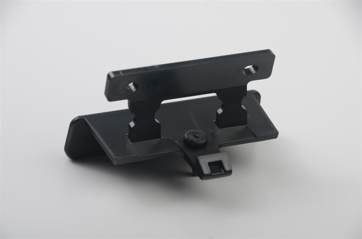 IPCW G01-LATCH Front Center Console Lid Latch (Silverado