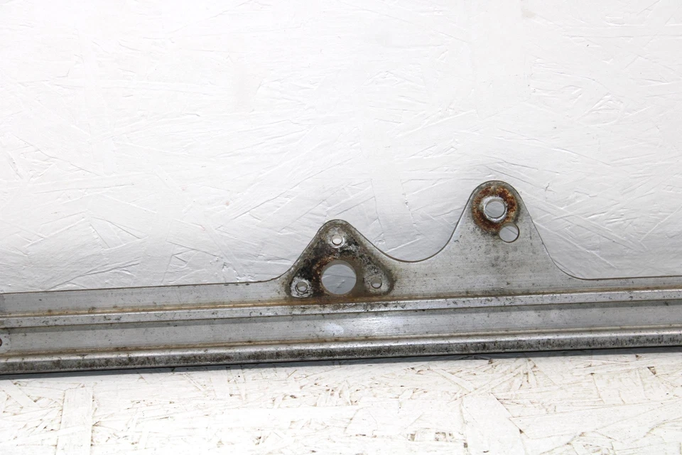 Yamaha Exciter Ii Le 1992 OEM riel de suspensión izquierda 88R-W4741-00-00 SY126 Foto 3 de 4