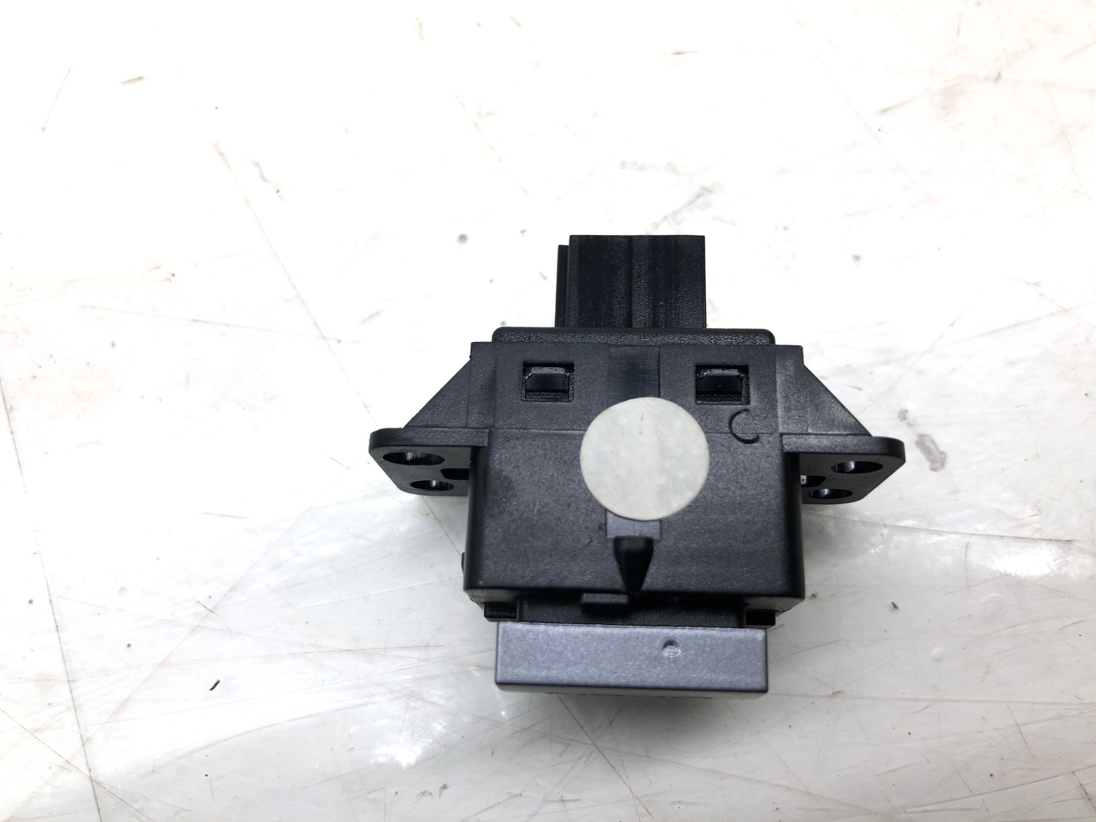 2017-2020 FERRARI GTC4LUSSO GLOVEBOX COMPARTMENT OPEN BUTTON SWITCH 331188 OEM