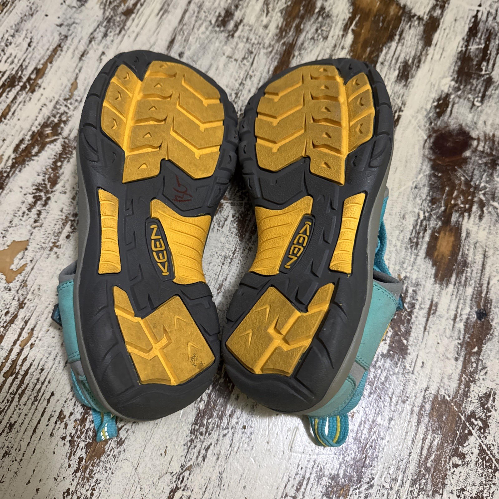 Sandalo pescatore impermeabile Keen Venice H2 Newport gancio e passante taglia 4