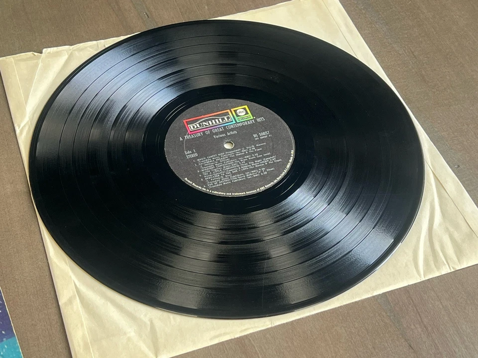 A Treasury Of Great Contemporary Hits Vinyl LP 1969 Compilation Album Dunhill - Image 4 of 4