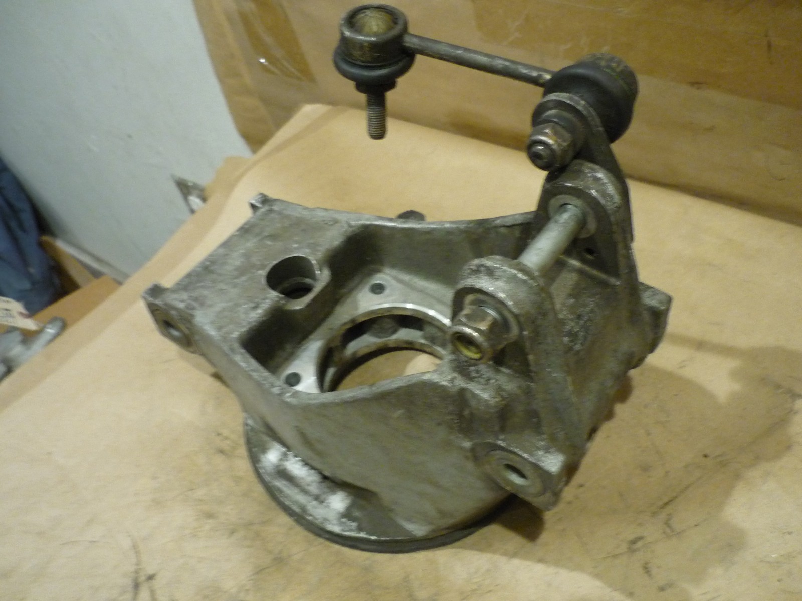 Ferrari 355 -LH Rear Wheel Hub Holder - Knuckle (USED) - P/N 175476