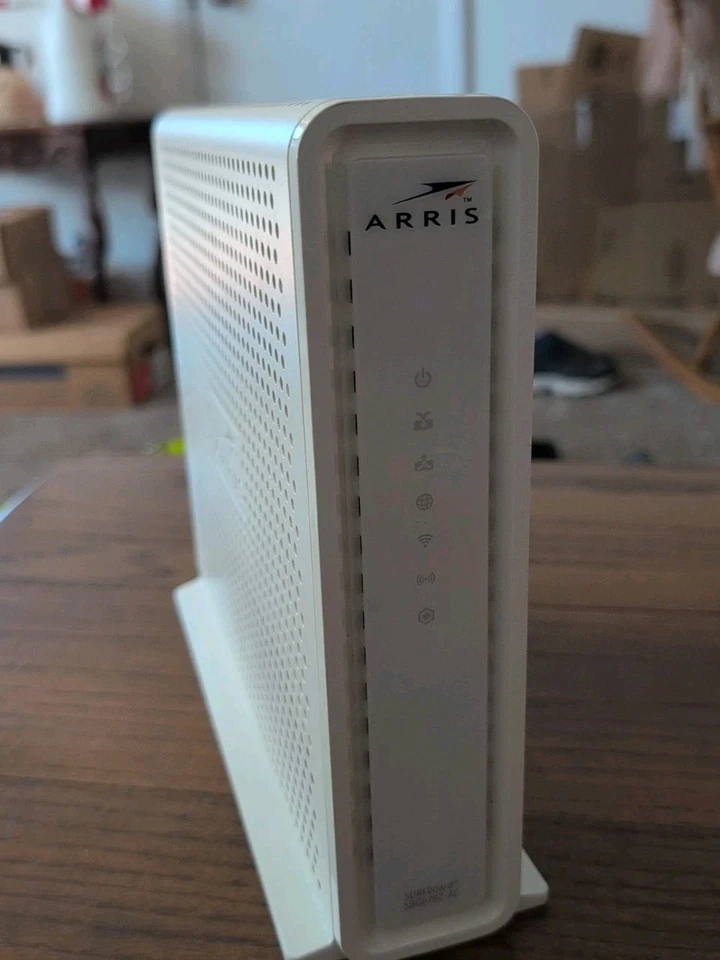 Motorola Arris SurfBoard SB6782-AC DOCSIS 3.0 Cable Modem Router - Image 3 of 4