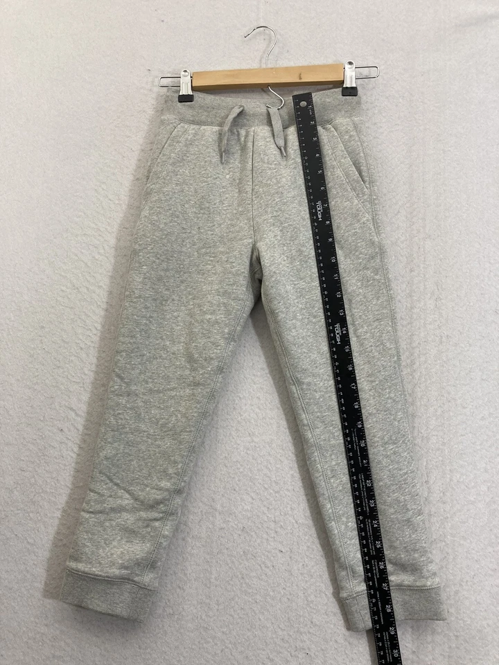 Pantalones deportivos Gap para niños forrados de lana grises talla pequeña precio de venta sugerido por el fabricante 44,95 nuevos con etiquetas Foto 3 de 4