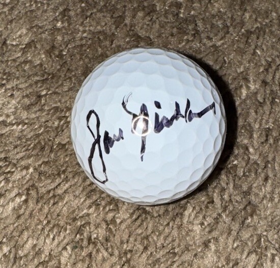 Jack Nicklaus Autographed Signed / Pro V1 Golf Ball JSA LOA Golden Bear Legend 
