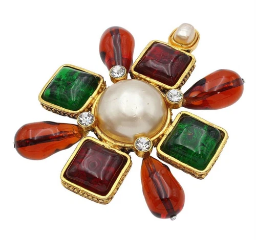 CHANEL Gold-tone Gripoix Faux Pearls Cross Pin Brooch Vintage Women w/Box