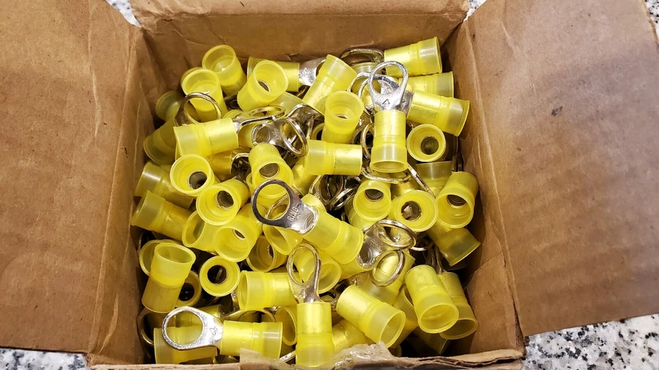 3M 7100163456 (MN4-12R/SK) 1/2" Ring Terminal / 4 AWG Nylon Yellow  - Pk Of 200  - Image 3 of 4