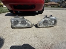 Mint Discontinued Oem Honda Civic 92-95 Glass Headlights No Broken Tabs Pair Mint Discontinued Oem Honda Civic 92-95 Glass Headlights No Broken Tabs Pair