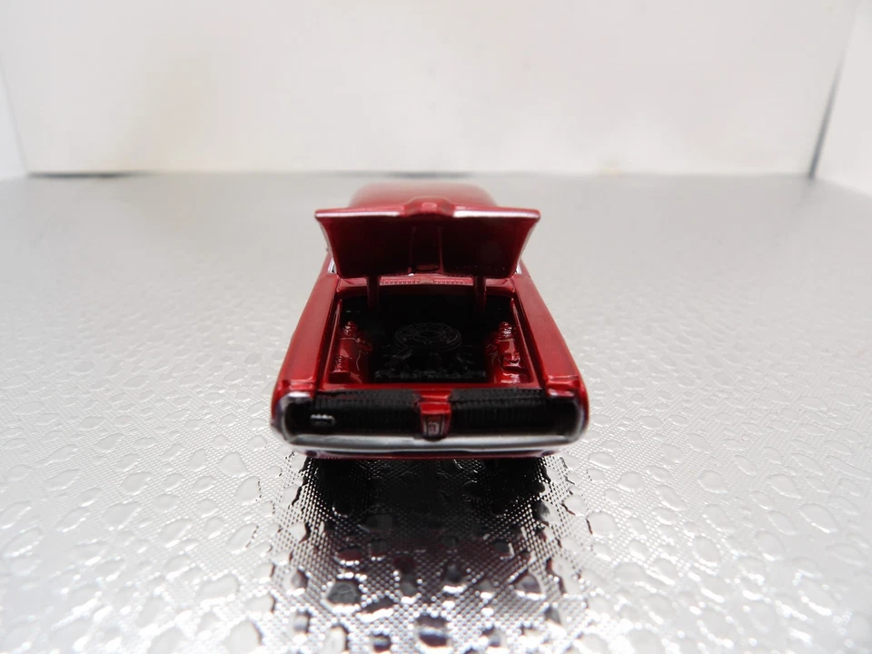 1967 MERCURY COUGAR    2004 JOHNNY LIGHTNING MUSCLE CARS U.S.A. COLLECTION  1:64 - Image 3 of 4