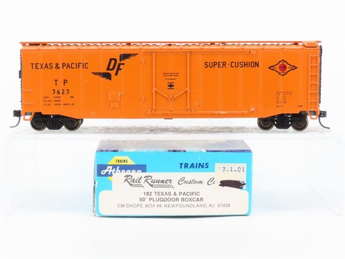 Coche de caja de puerta enchufable Athearn Rail Runner 182 TP Texas y el Pacífico escala HO 50' #3623 | Zustand: Used