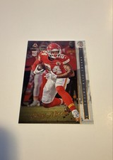 2022 Panini Chronicles - Luminance Update Rookies Skyy Moore #207 (RC) chiefs