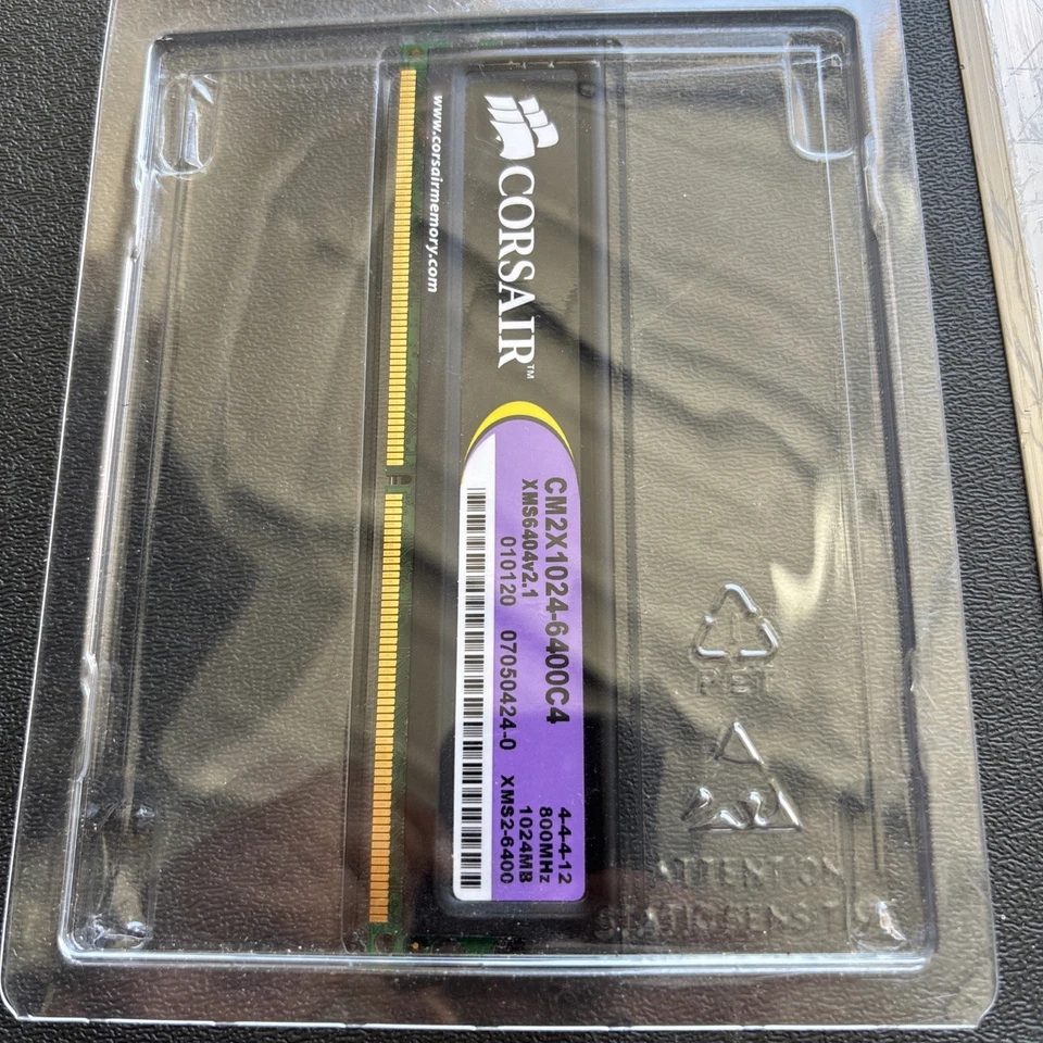 Corsair XMS2 2GB ( 2x1 GB) DDR2 800 MHz Desktop Memory CM2X1024-6400 - Image 3 of 3