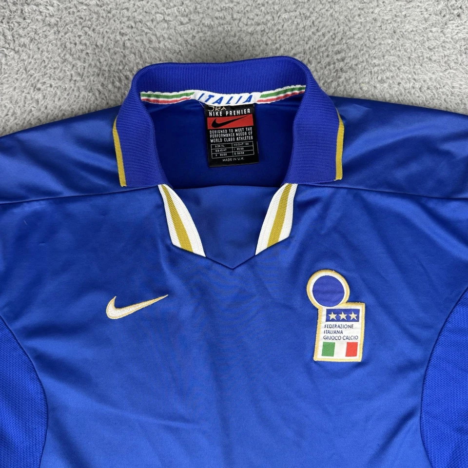 VINTAGE Italy national team 1996 1997 home football shirt jersey Nike Size Xl - Image 4 of 4