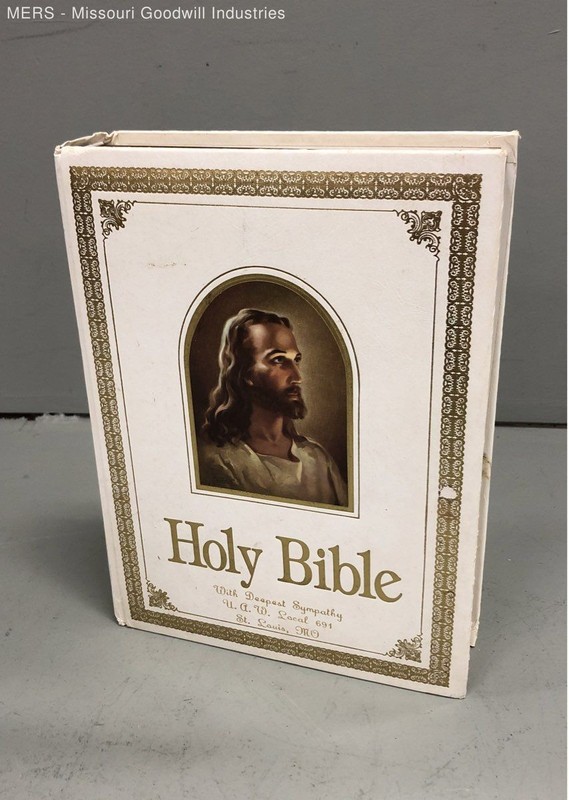 Vintage Royal Publishers Holy Bible KJV Words of Christ in Red UAW Sympathy 1971